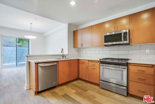 Building Photo - 13337 Beach Ave