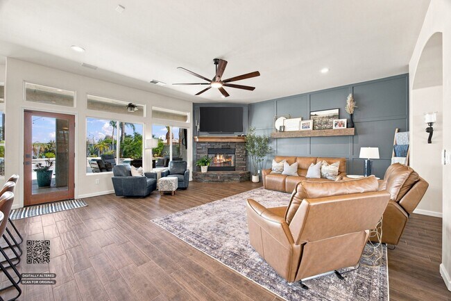 Building Photo - 14728 Redwood Springs Dr