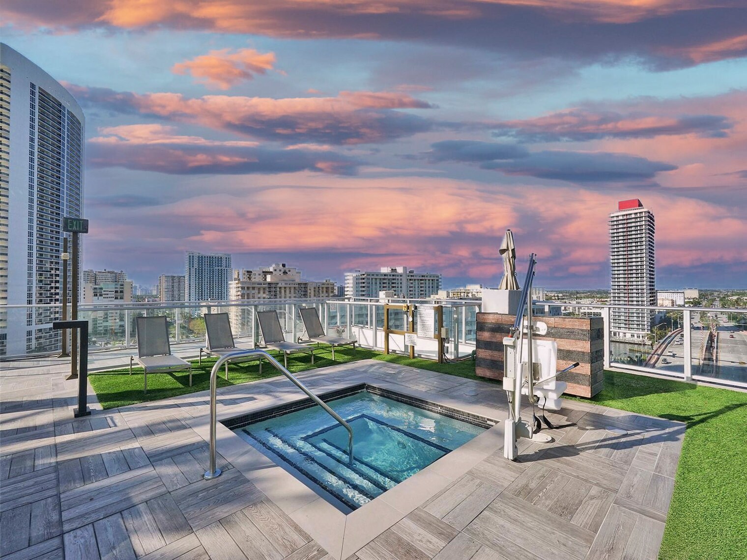 Building Photo - 4111 S Ocean Dr
