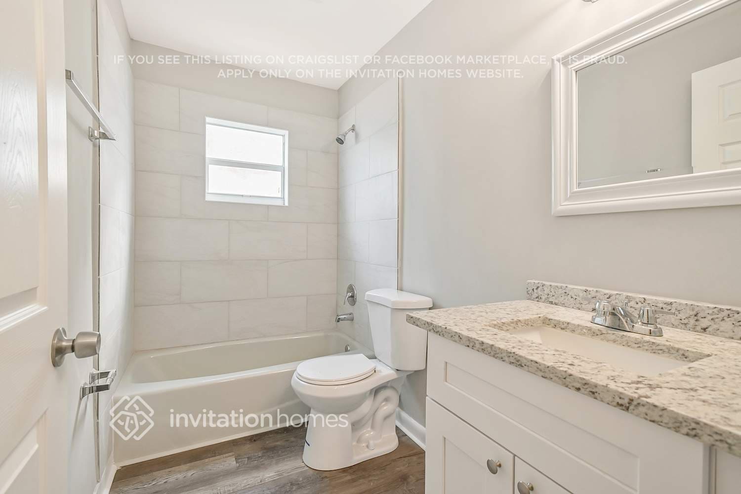 Building Photo - 5754 Lincoln Cir E