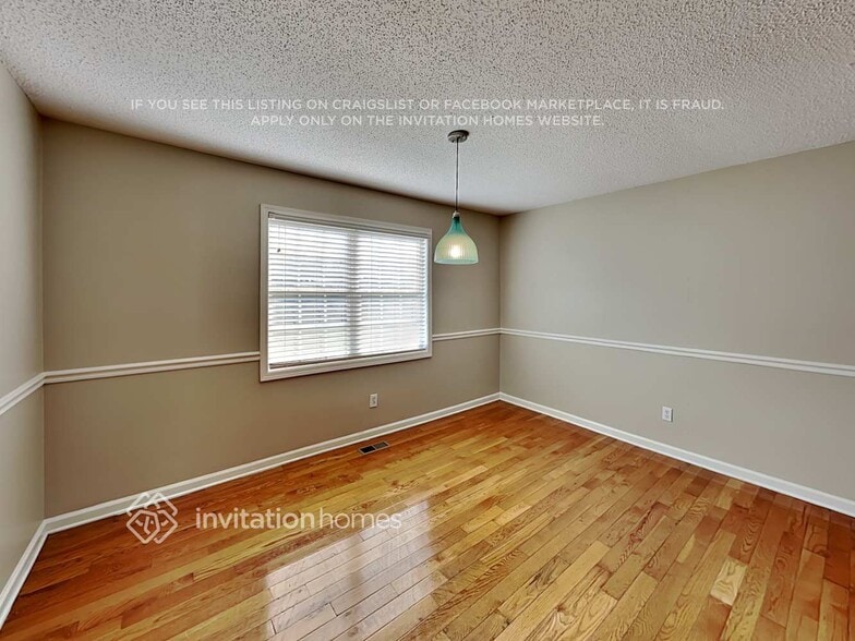 Building Photo - 25 Hedgerow Ct SE