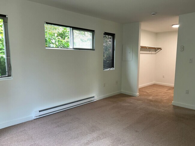 Building Photo - 7307 Bainbridge Pl SW