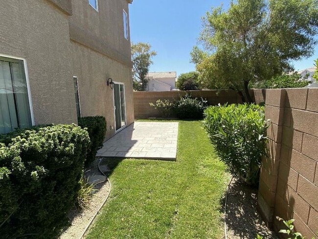 Building Photo - First Show: The first open showing is on 2/26 at 4PM. Please be prompt. We will be processing any...