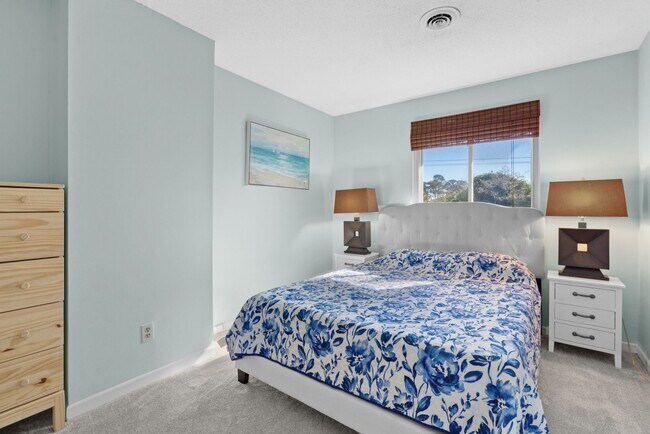 Building Photo - All Inclusive Winter Rental Single Family ...