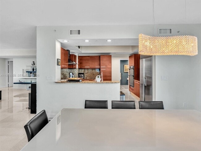 Building Photo - 3535 S Ocean Dr