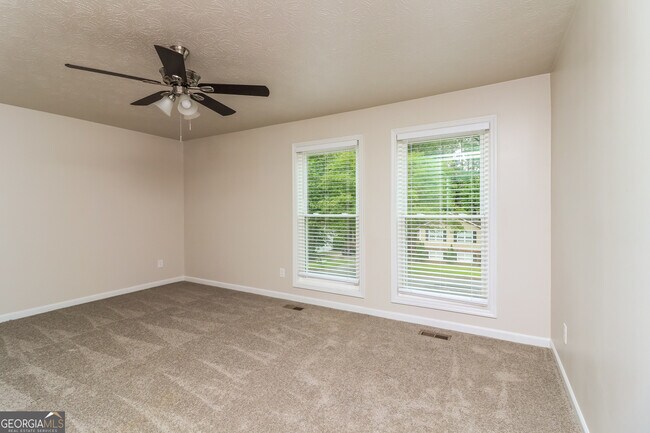 Building Photo - 517 Benson Hurst Dr SW
