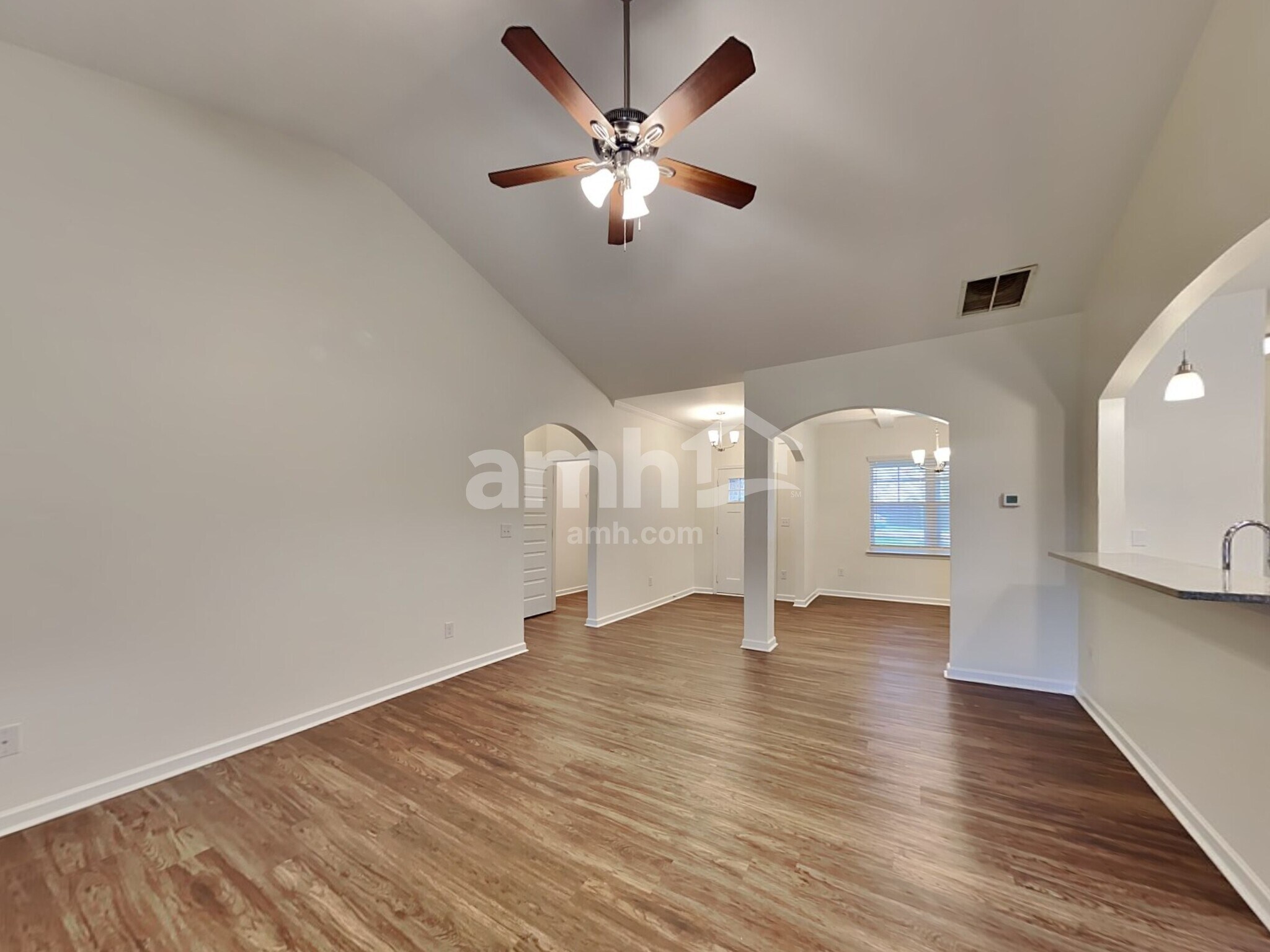 Building Photo - 304 San Anselmo St