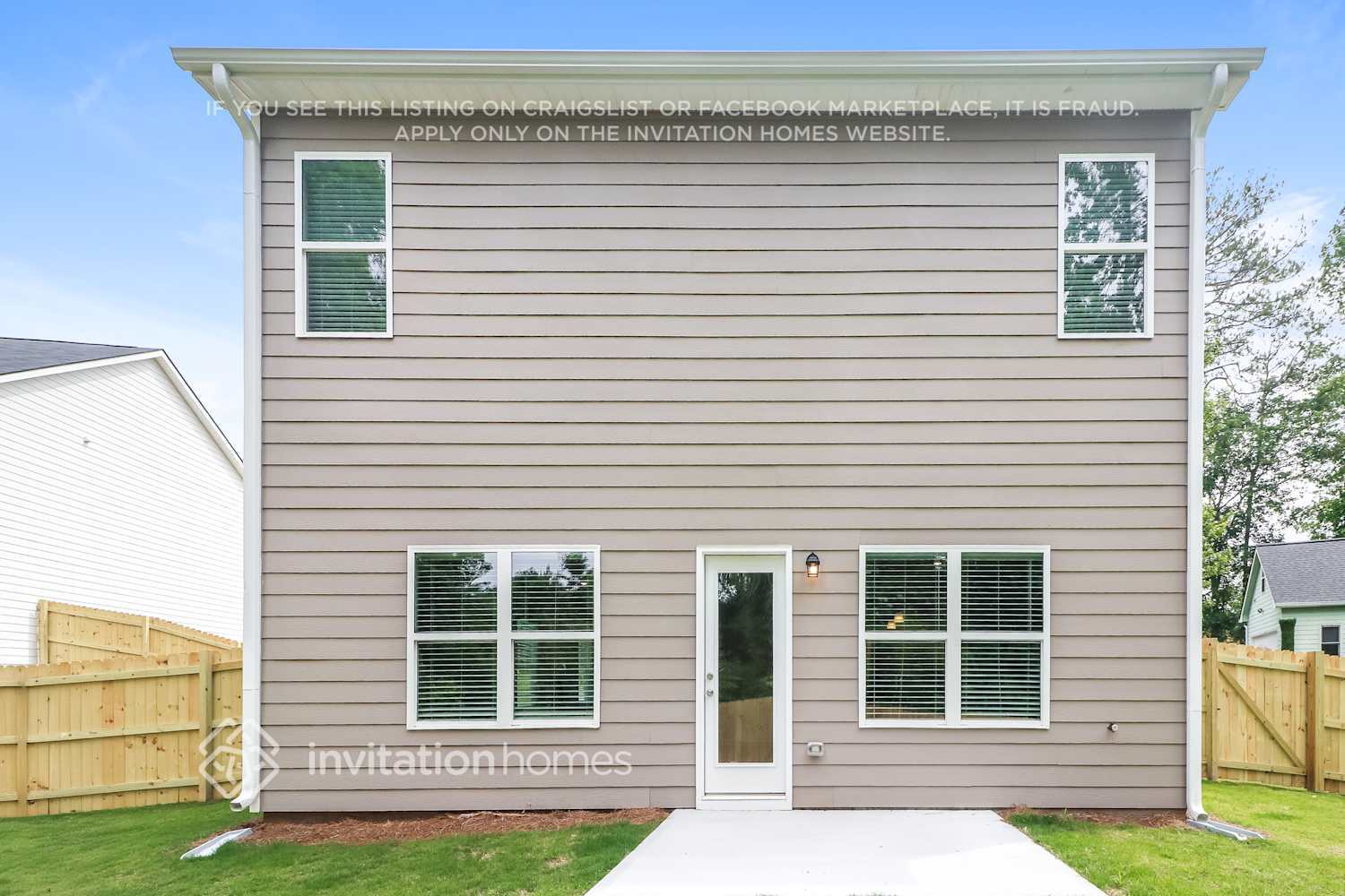 Building Photo - 139 Woodland Manor