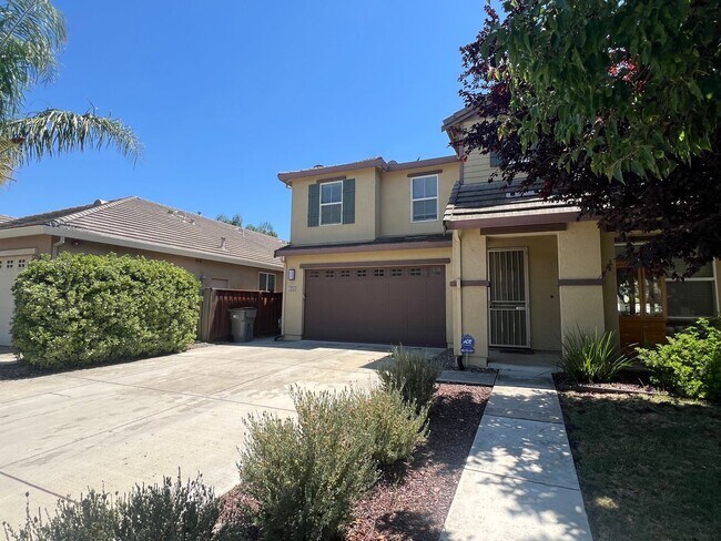 Building Photo - Spacious 4-Bedroom Home in Woodland –Cul-d...