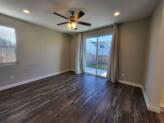 Building Photo - 1513 Zephyr Way