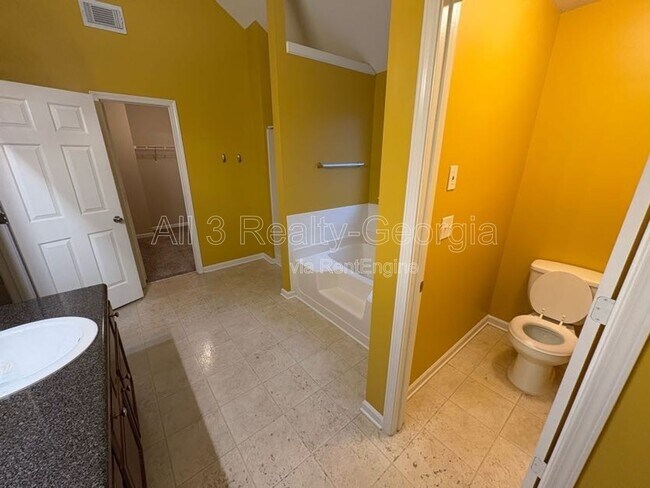 Building Photo - 11633 Kades Trail