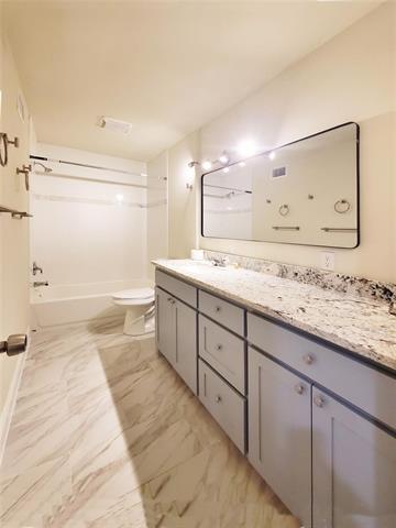 Building Photo - 13606 Flagstone Ln