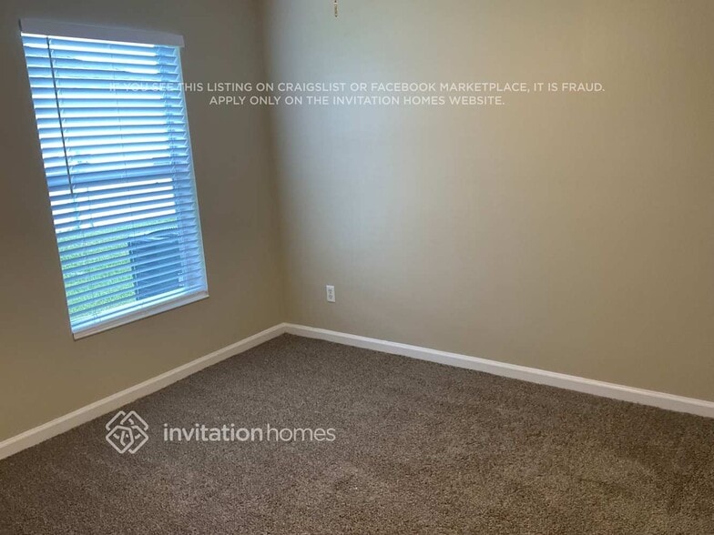 Building Photo - 9934 52nd St E