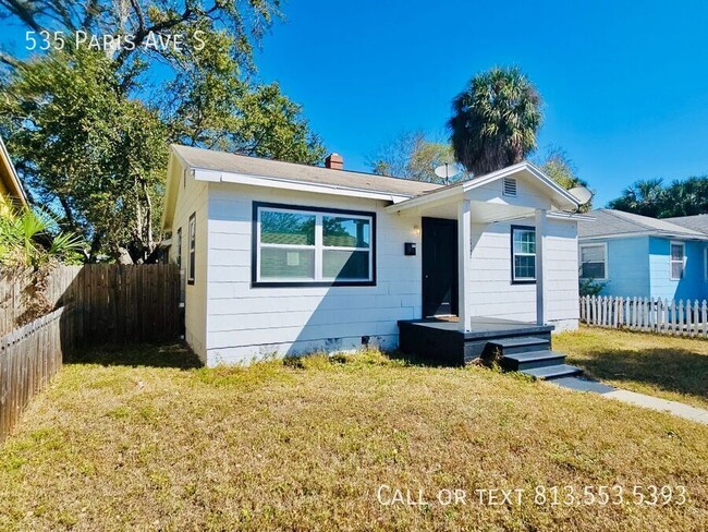 Building Photo - 535 Paris Ave S