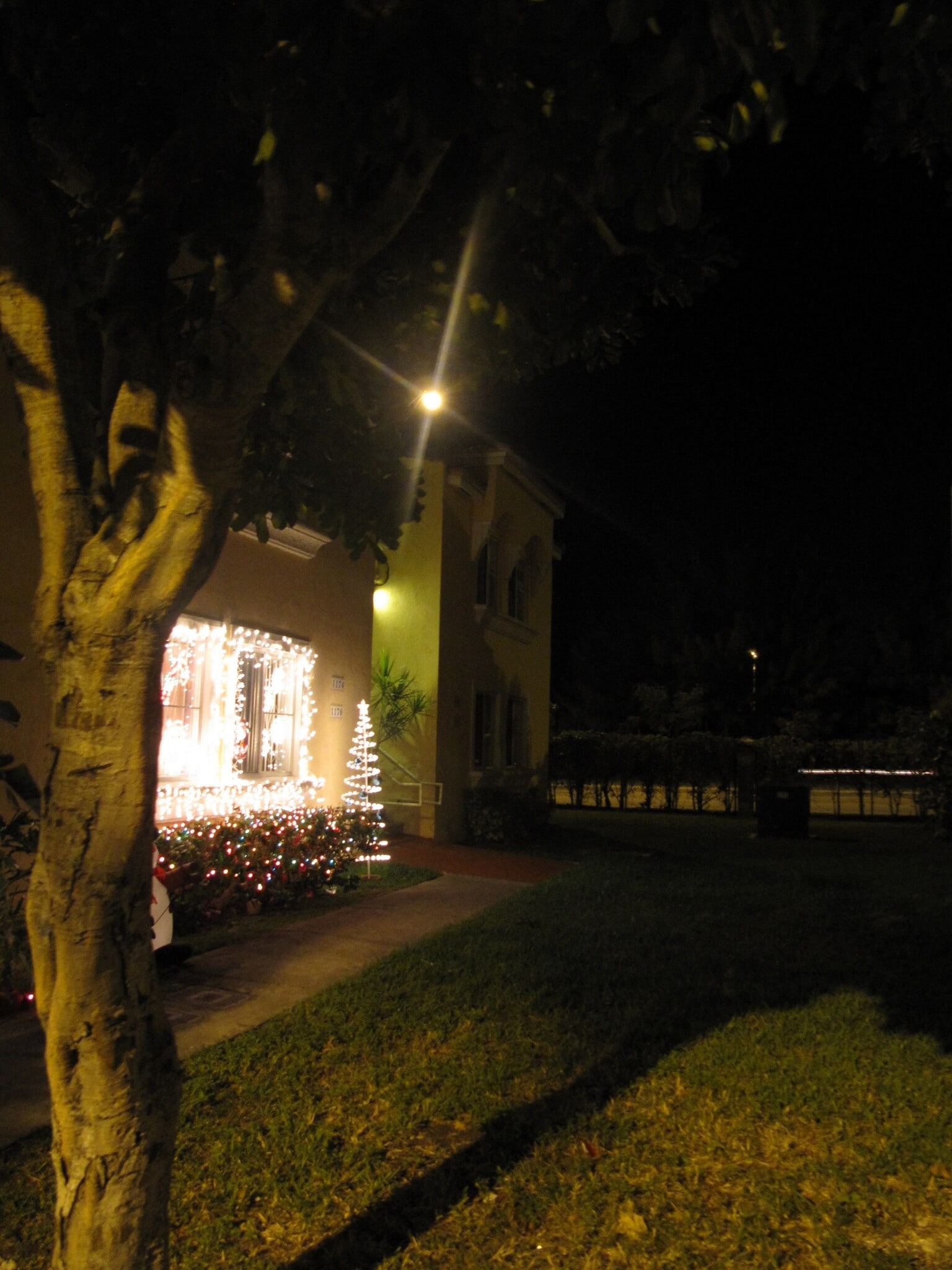 Building Photo - 1180 NW 125th Path