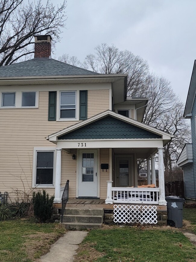 Primary Photo - 731 Grant St