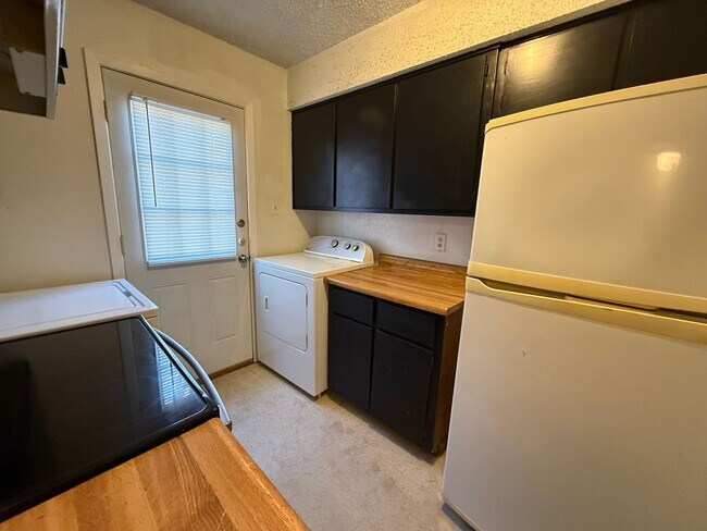 Building Photo - 1301 Indian Trail