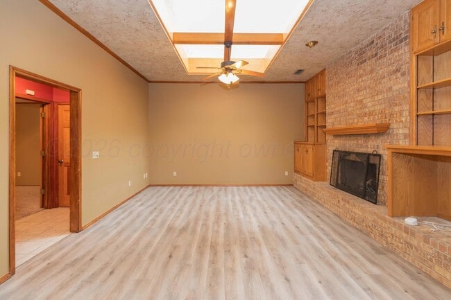 Building Photo - 3454 Gladstone Ln