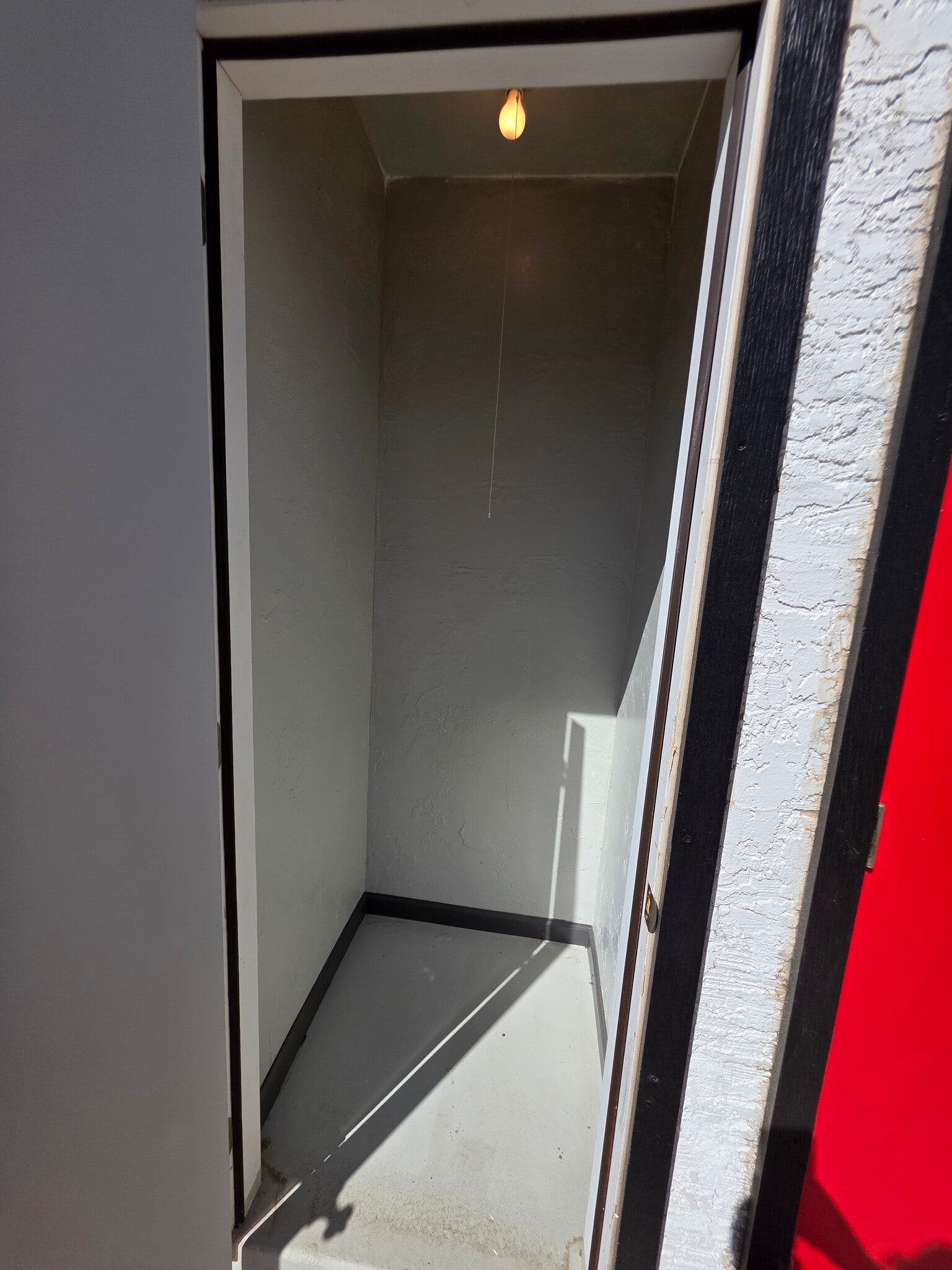 Building Photo - 1749 E Pepper Cir