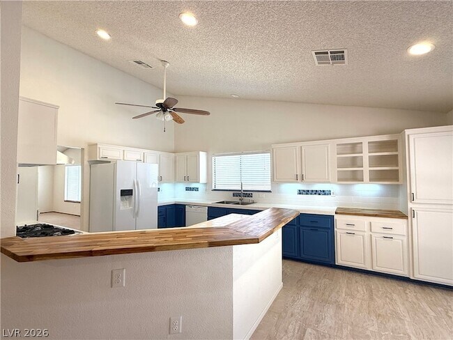 Building Photo - 3128 Donnegal Bay Dr