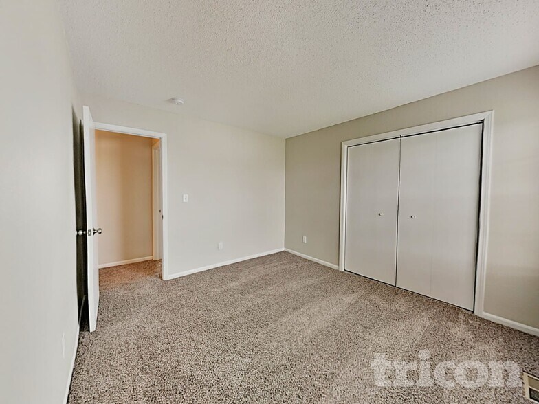 Building Photo - 2022 Twin Leaf Ct
