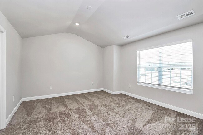 Building Photo - 7019 Jerimoth Dr