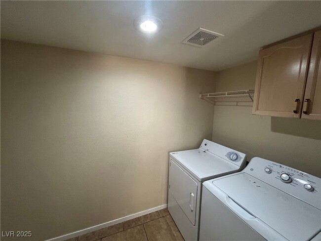 Building Photo - 9696 Gunsmith Dr