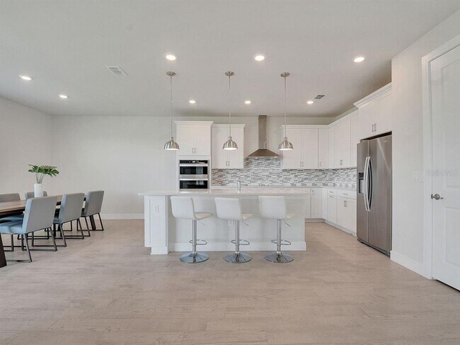 Building Photo - 4532 Gliding Wave St