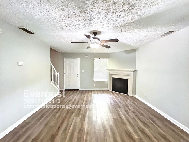 Building Photo - 9102 Fairway Ct