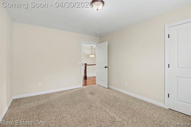 Building Photo - 714 E University Ave