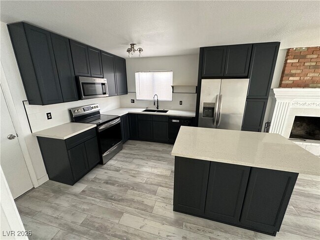 Building Photo - 4364 Annie Oakley Dr