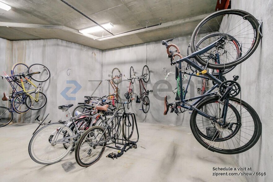 Building Photo - 380 14th St