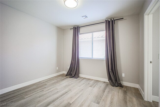 Building Photo - 9456 Rainfall Ave