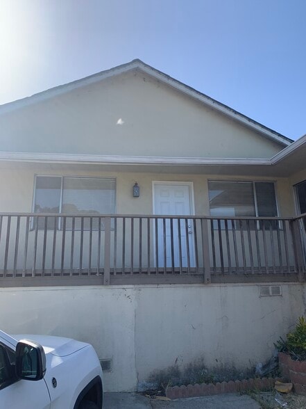 Primary Photo - 526 Camino El Estero