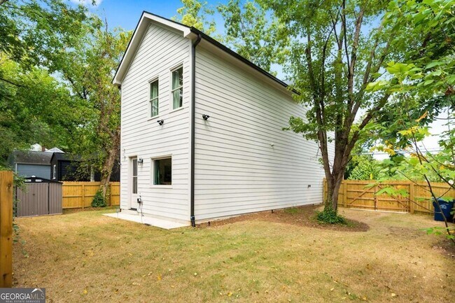 Building Photo - 1052 Camilla St SW