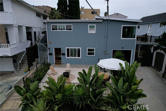 Building Photo - 160 Avenida Florencia