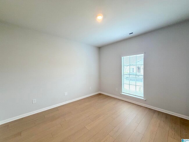 Building Photo - 204 Stockyard Cir