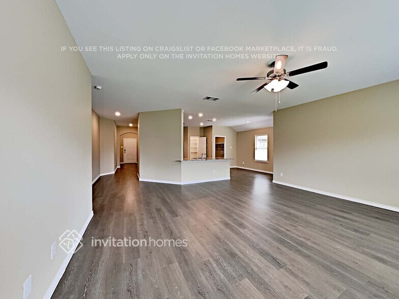 Building Photo - 3145 Overlook Dr