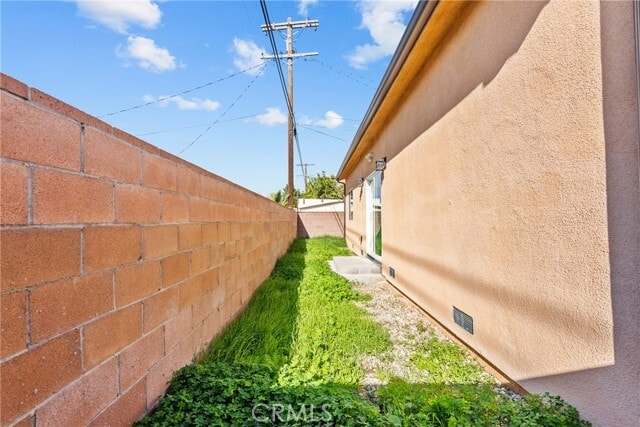 Building Photo - 7239 Kraft Ave