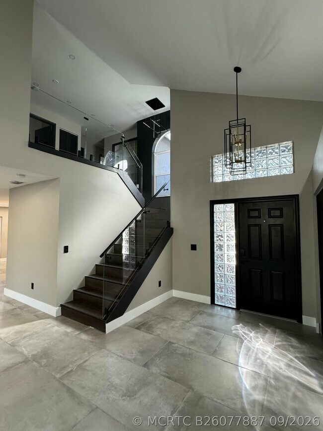 Building Photo - 10366 Buena Ventura Dr