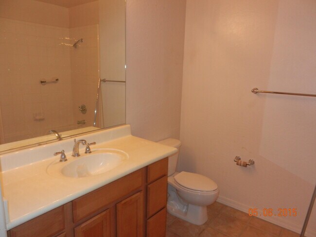 Building Photo - 11000 N 77th Pl