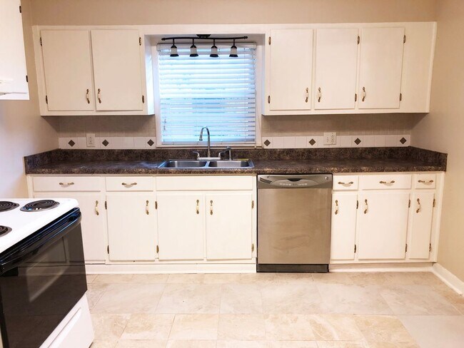 Building Photo - 2412 Huntsville St NW