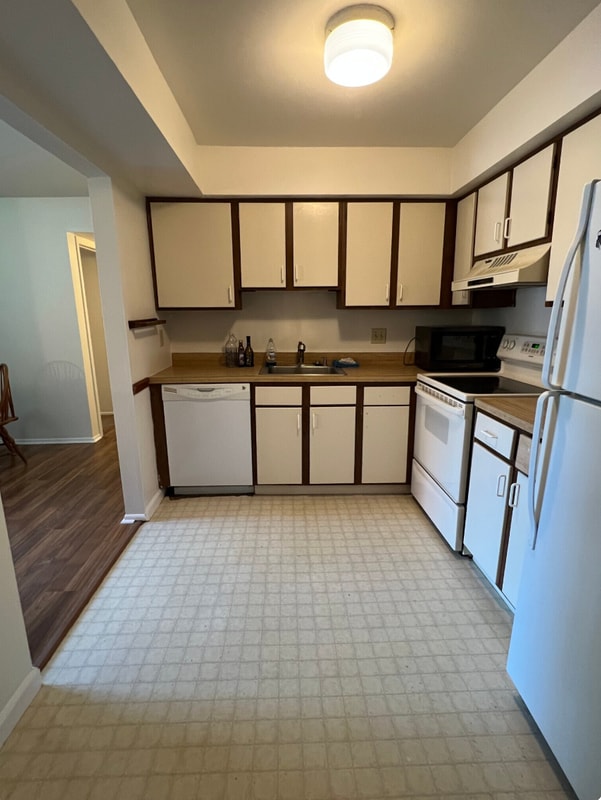 Building Photo - 3125 Sayre Dr