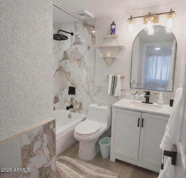 Building Photo - 14620 Yerba Buena Way