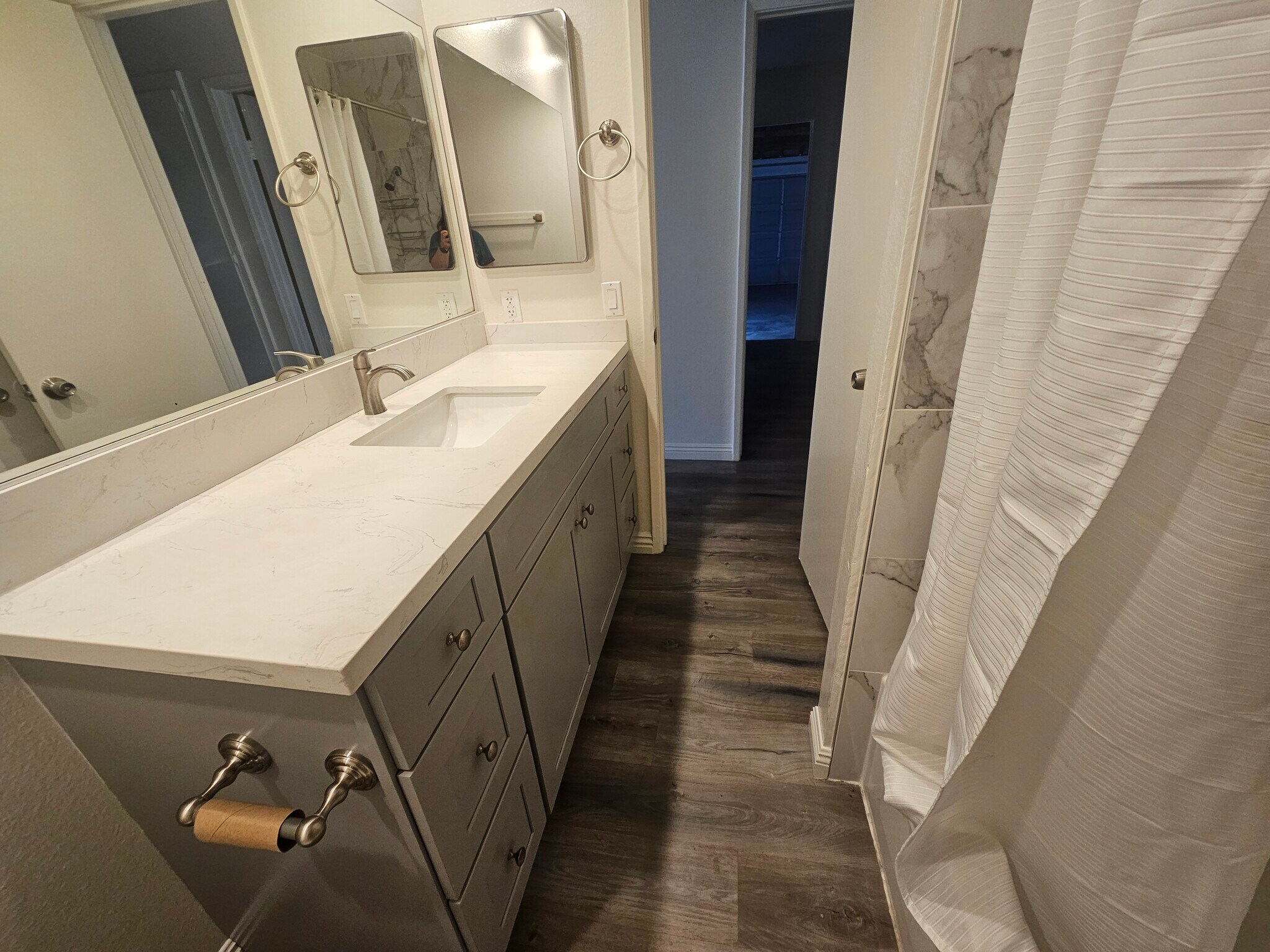 Building Photo - 23220 Pryor Pl