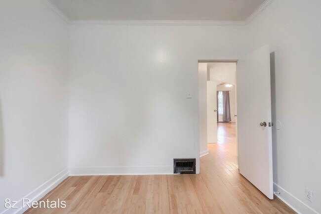 Building Photo - 3 br, 1 bath House - 3935 S Bannock St