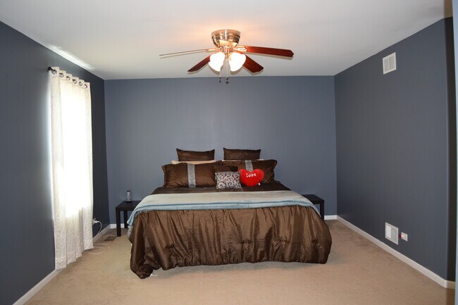 Building Photo - 2146 Cabrillo Ln