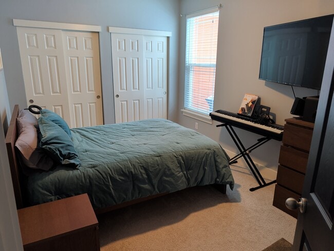 Building Photo - 8738 Kipling Dr