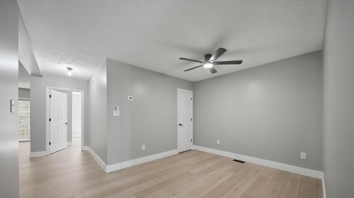 Building Photo - 800 Meadowview Dr