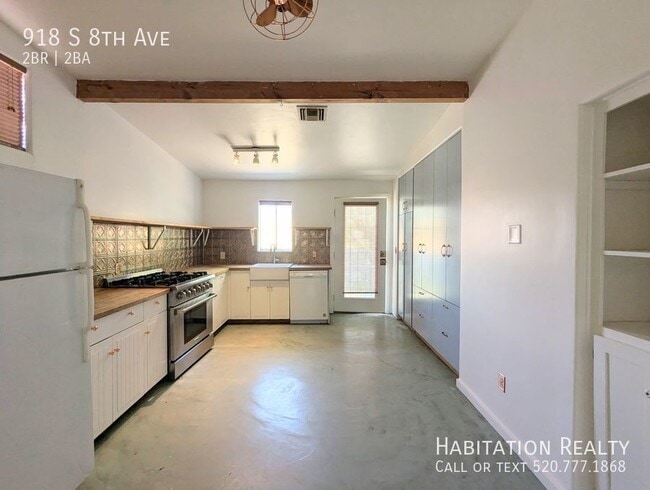 Primary Photo - 918 S 8th Ave